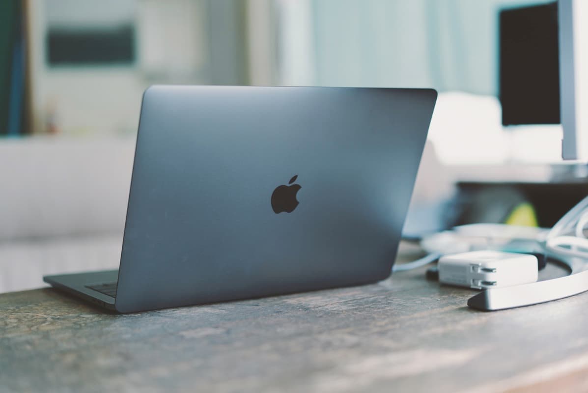 新しいMacBook Proに乗り換えました